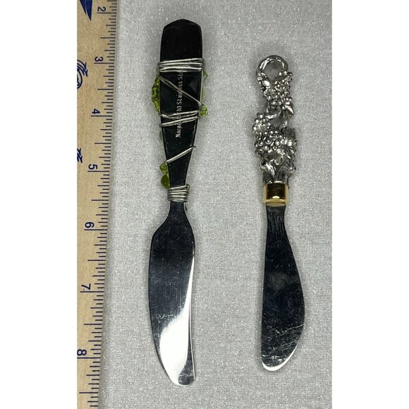 Decorative Stainless Steel Cheese Spreaders Set With Beaded & Grape Handles - Picture 2 of 5